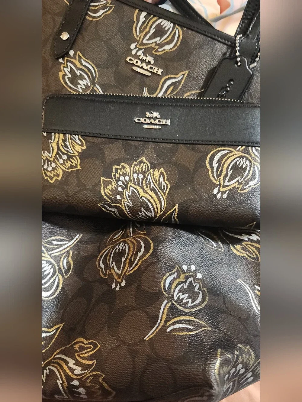 Coach Reversible City Tote & Wallet Set – Tulip Print Signature Canvas